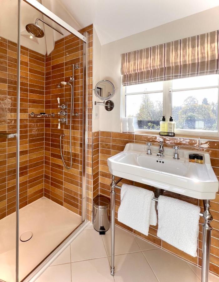 The Kings Head Hotel Dorking Ngoại thất bức ảnh