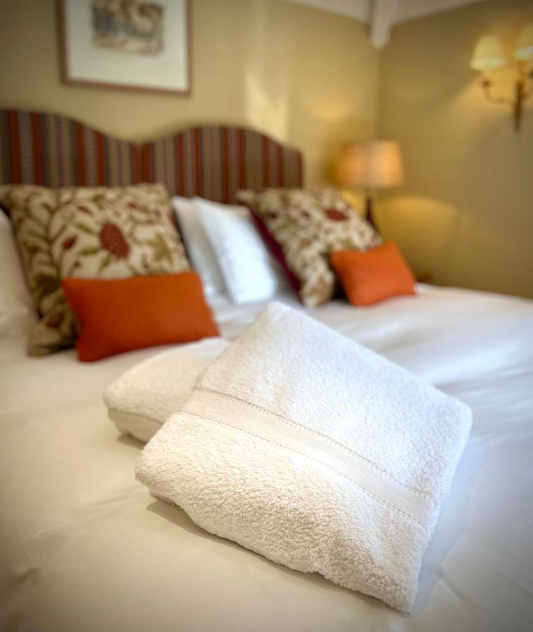 The Kings Head Hotel Dorking Ngoại thất bức ảnh